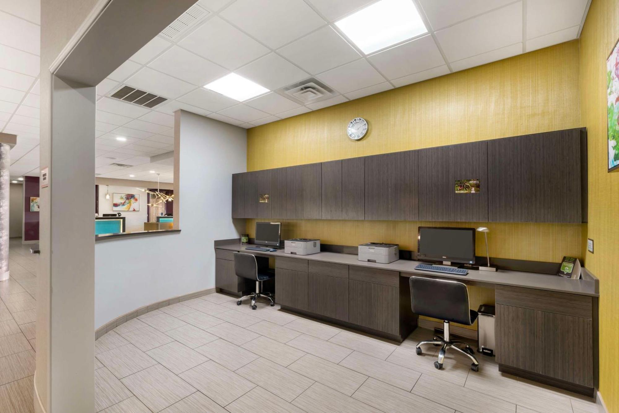 Best Western Plus Ruston Hotel Exterior photo
