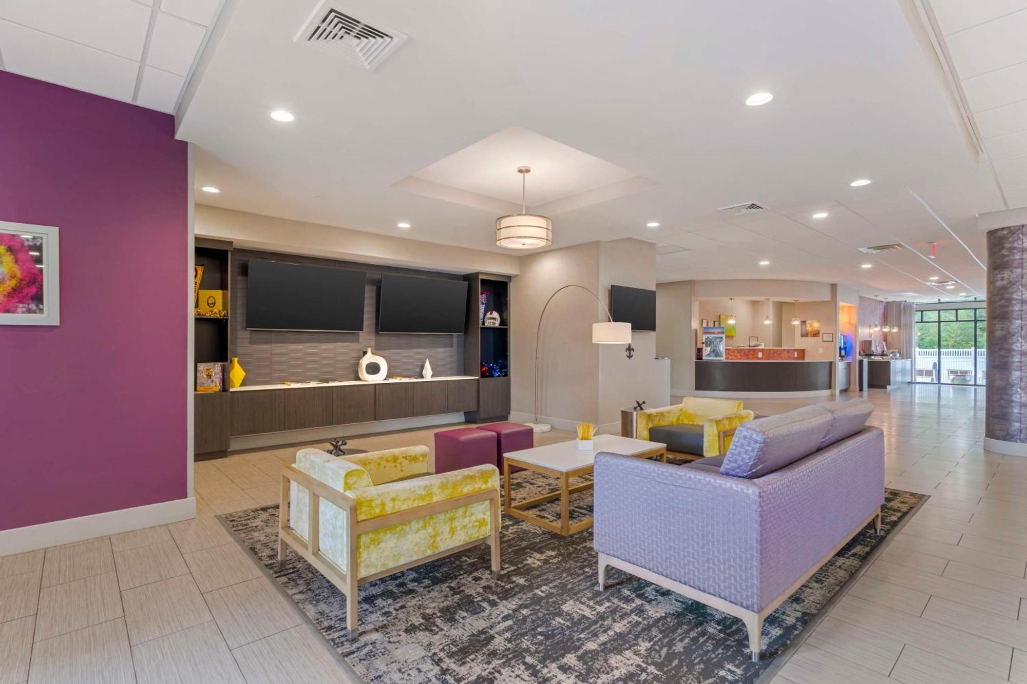Best Western Plus Ruston Hotel Exterior photo