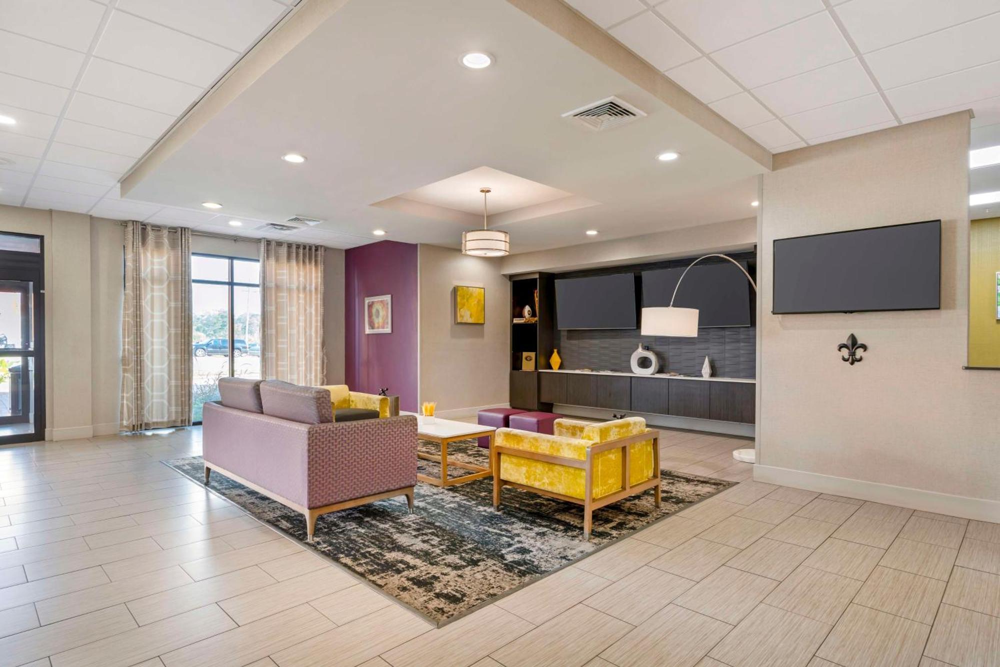Best Western Plus Ruston Hotel Exterior photo