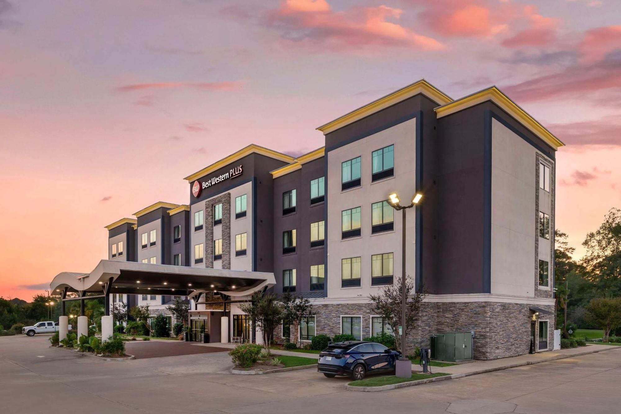 Best Western Plus Ruston Hotel Exterior photo