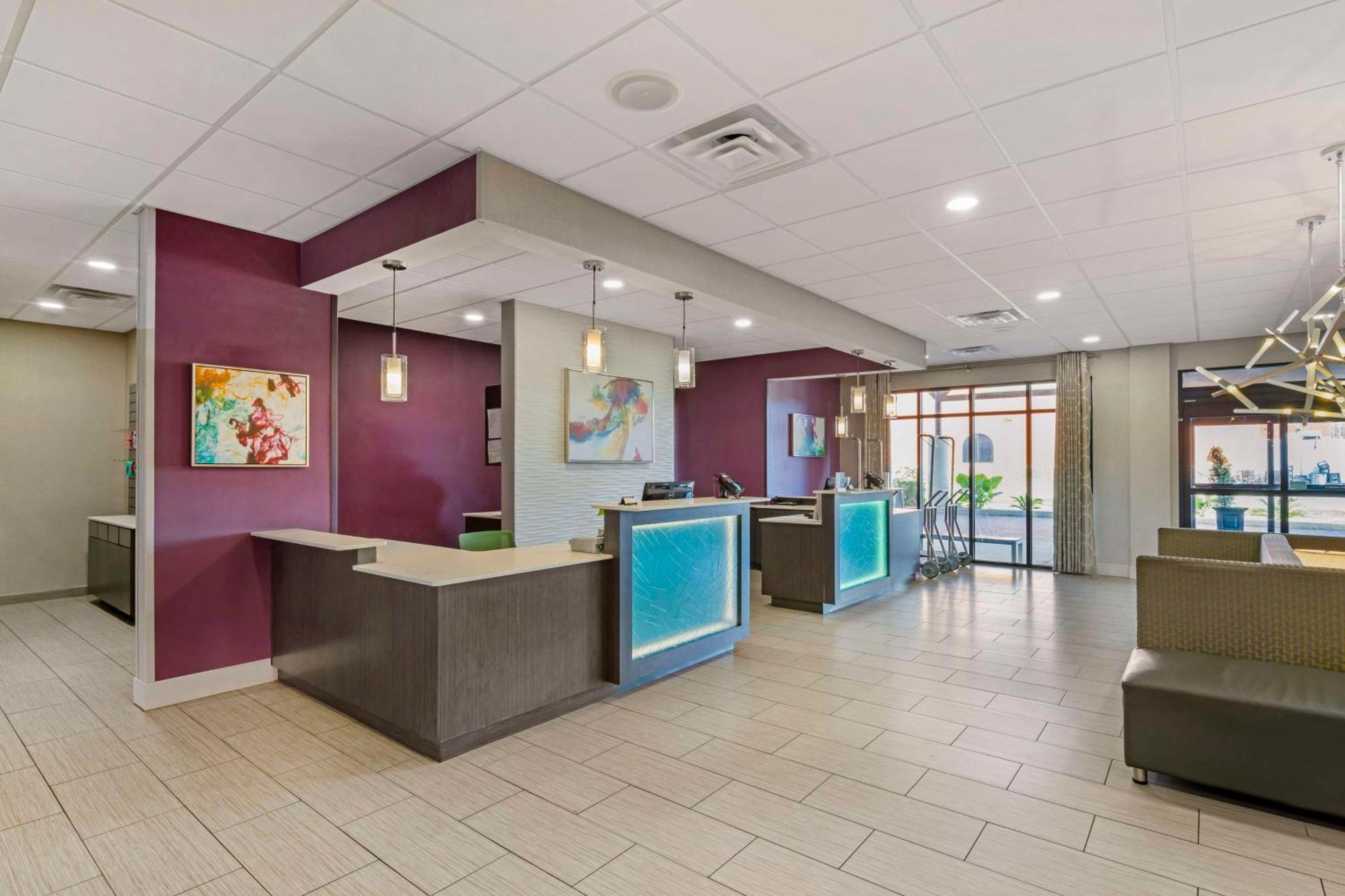 Best Western Plus Ruston Hotel Exterior photo